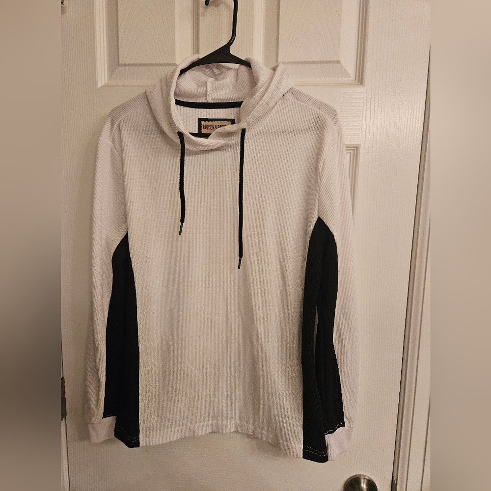 Hudson and Barrow NYC Hooded Thermal Tshirt